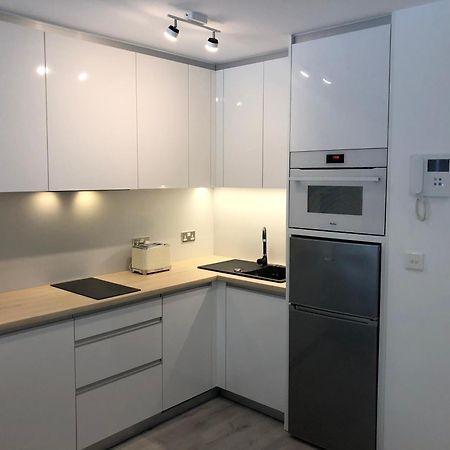 Cp High Floor Luxury Studio Sleeps 3 지브롤터 외부 사진